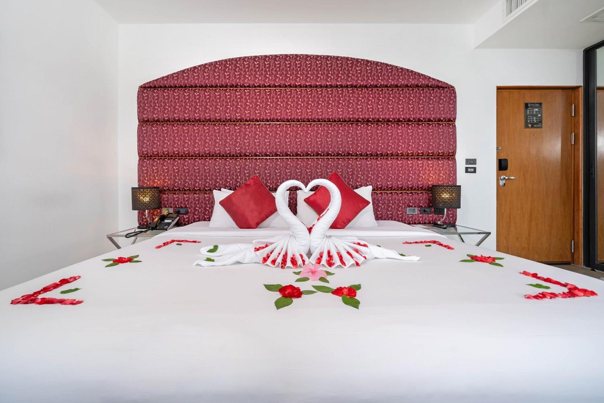 Indochine Resort And Villas - Sha Extra Plus Patong Экстерьер фото Honeymoon Suite